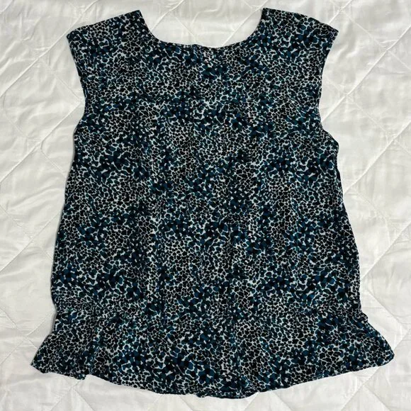 Alfani Petite 12P Silk Sleeveless Blouse Blue Black‎ Animal Print Ruffle Top - Picture 2 of 10
